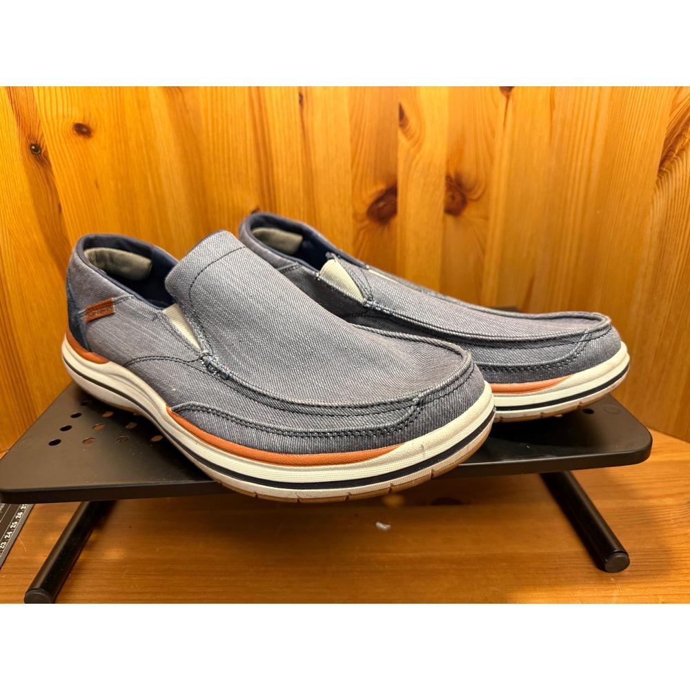 Skechers Classic Fit Men's Size 11 Navy Slip On Memory Foam Casual Shoes